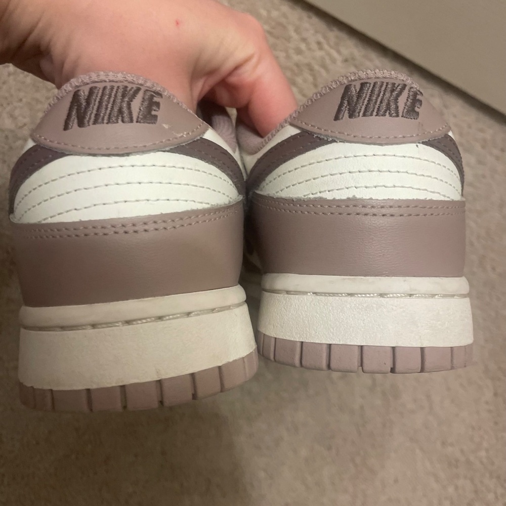 Women’s dunk low ‘Diffused Taupe’ Size 10.5 - Picture 4 of 6
